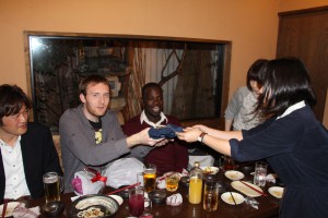 3回生からプレゼント贈呈